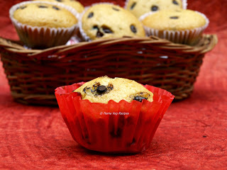 Eggless Chocolate Chips Muffins